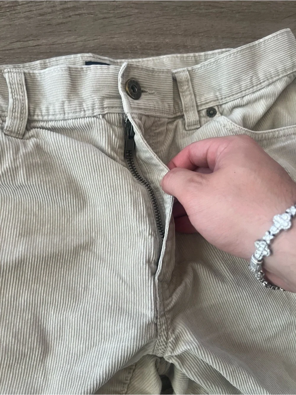 J.Crew The Sutton Mens 32x30 Ivory Corduroy Straight Leg Pants Cotton Mid Rise